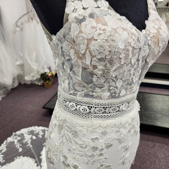 Private Label Bridal Gown Cora Lee Size 6 Ivory Crepe/Lace Wedding Dress - Picture 4 of 9